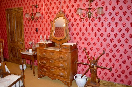 Property photo 103 - Major Antique Auction - Multi-Generational Collection